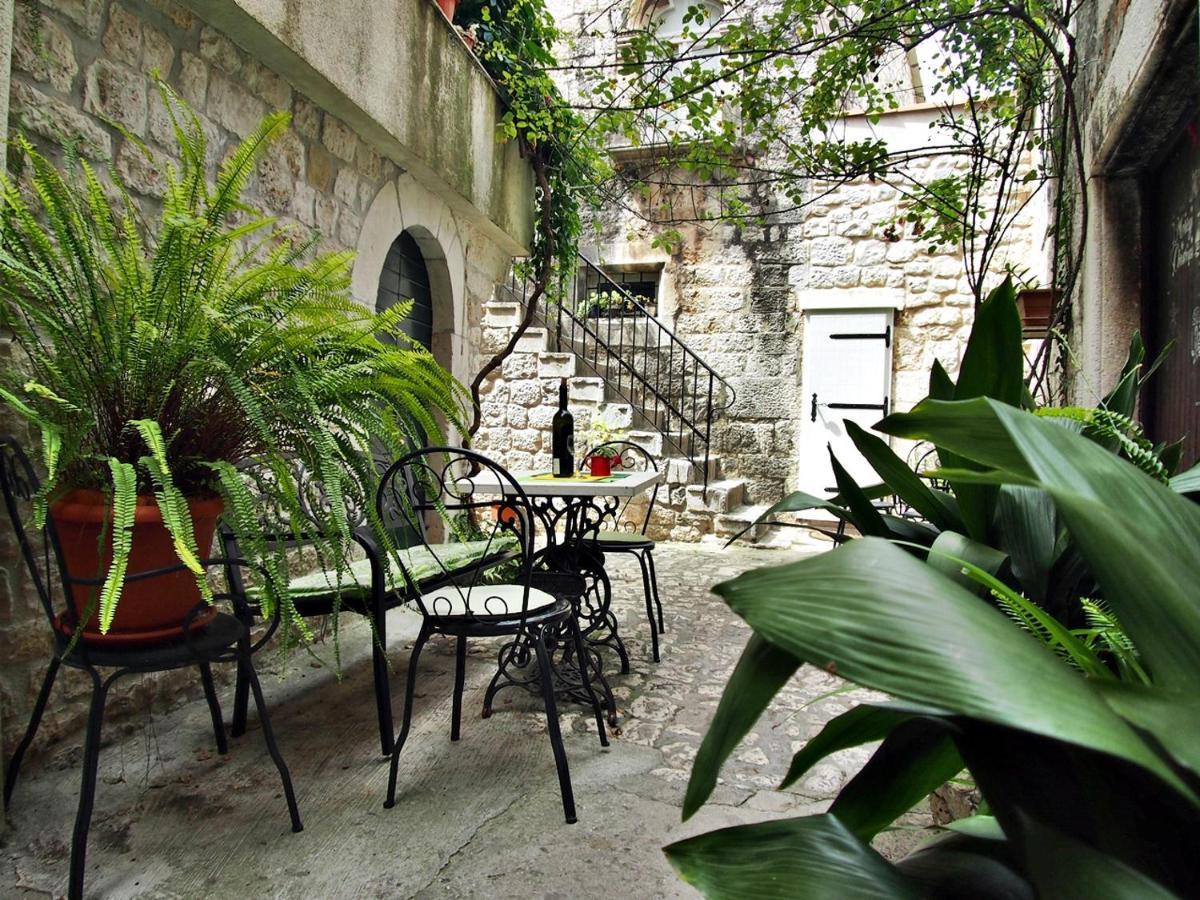 Rooms & Studio Stipcic Trogir Exterior foto