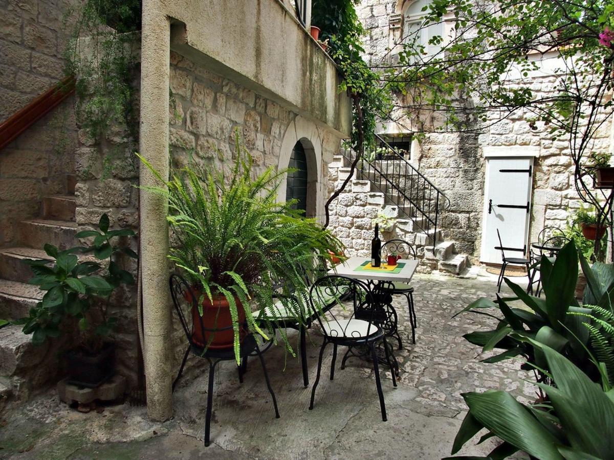 Rooms & Studio Stipcic Trogir Exterior foto