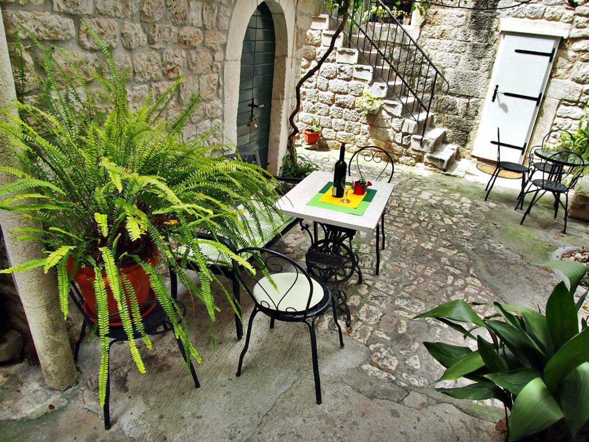 Rooms & Studio Stipcic Trogir Exterior foto