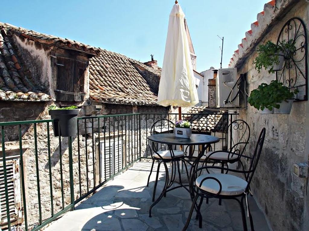 Rooms & Studio Stipcic Trogir Exterior foto